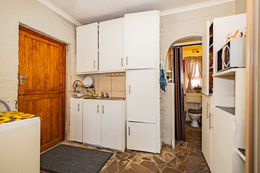 7 Bedroom Property for Sale in Protea Heights Western Cape